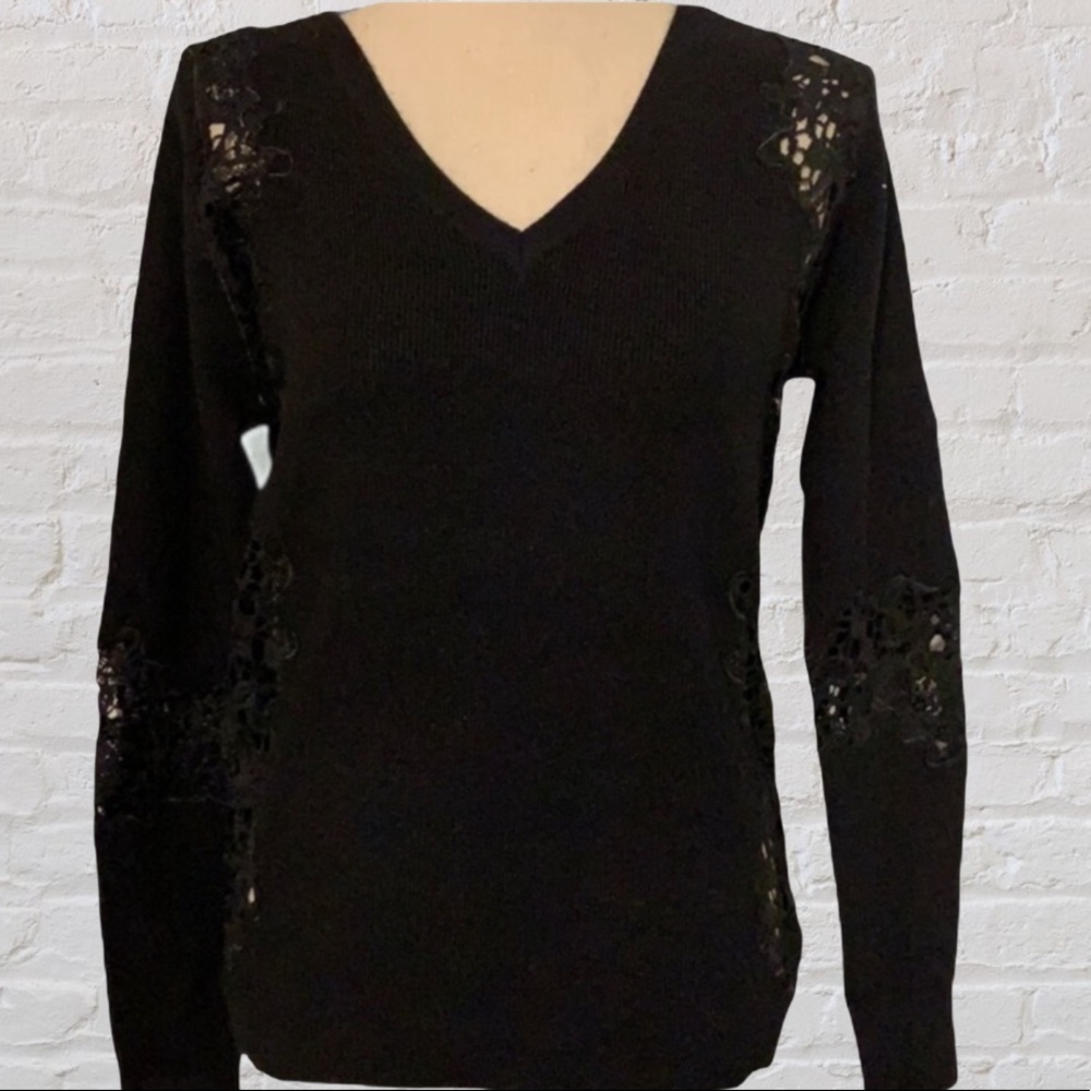 ❌DONATED❌Black Crochet Detail Sweater Knit V-neck Top - Picture 3 of 9